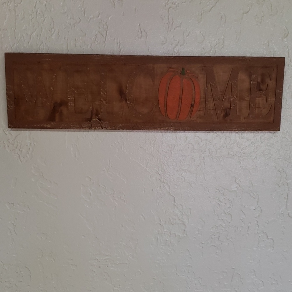 Rustic Holiday Welcome Decor